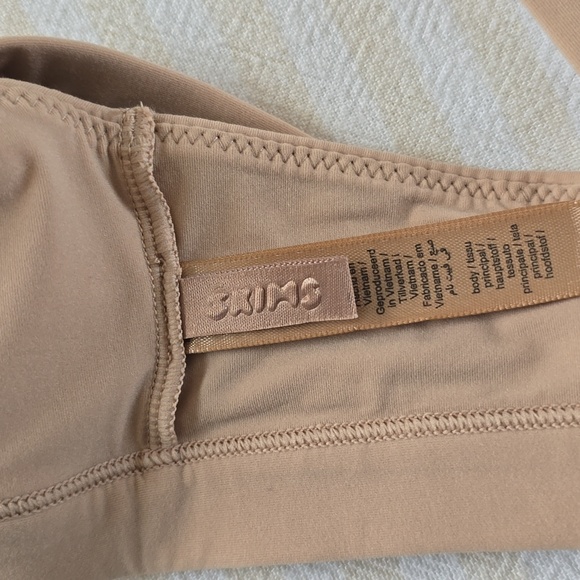 SKIMS Fits Everybody Scoop Bralette Size:Medium Clay - Picture 4 of 5